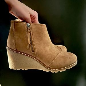 Toms wedge booties - worn once!